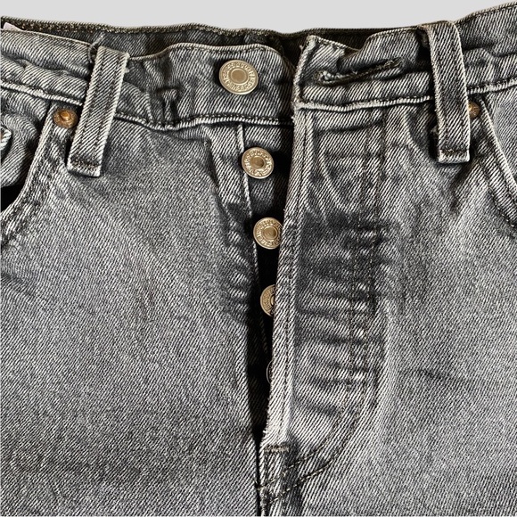 Black Denim Levi Pants - Picture 3 of 4